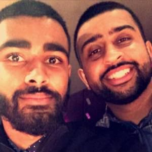 Meet your Posher, Akash